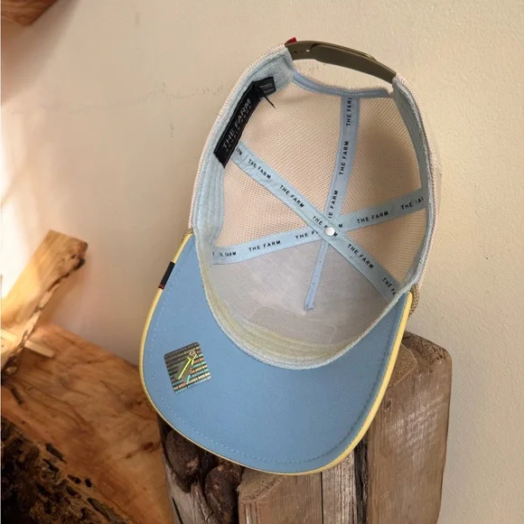 Goorin Bros “Greatest” Carousel GOAT Yellow and Gray Embroidered Cap - Picture 3 of 4